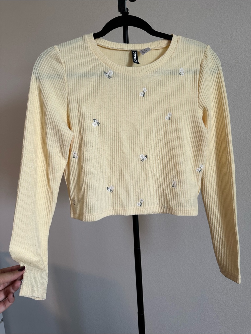 H&M Pale Yellow Ribbed Crewneck Top with Subtle Bow Details